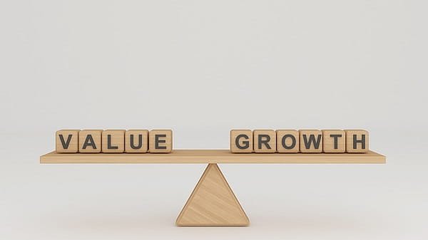 Value Fund vs Growth Fund: Which Is Better?